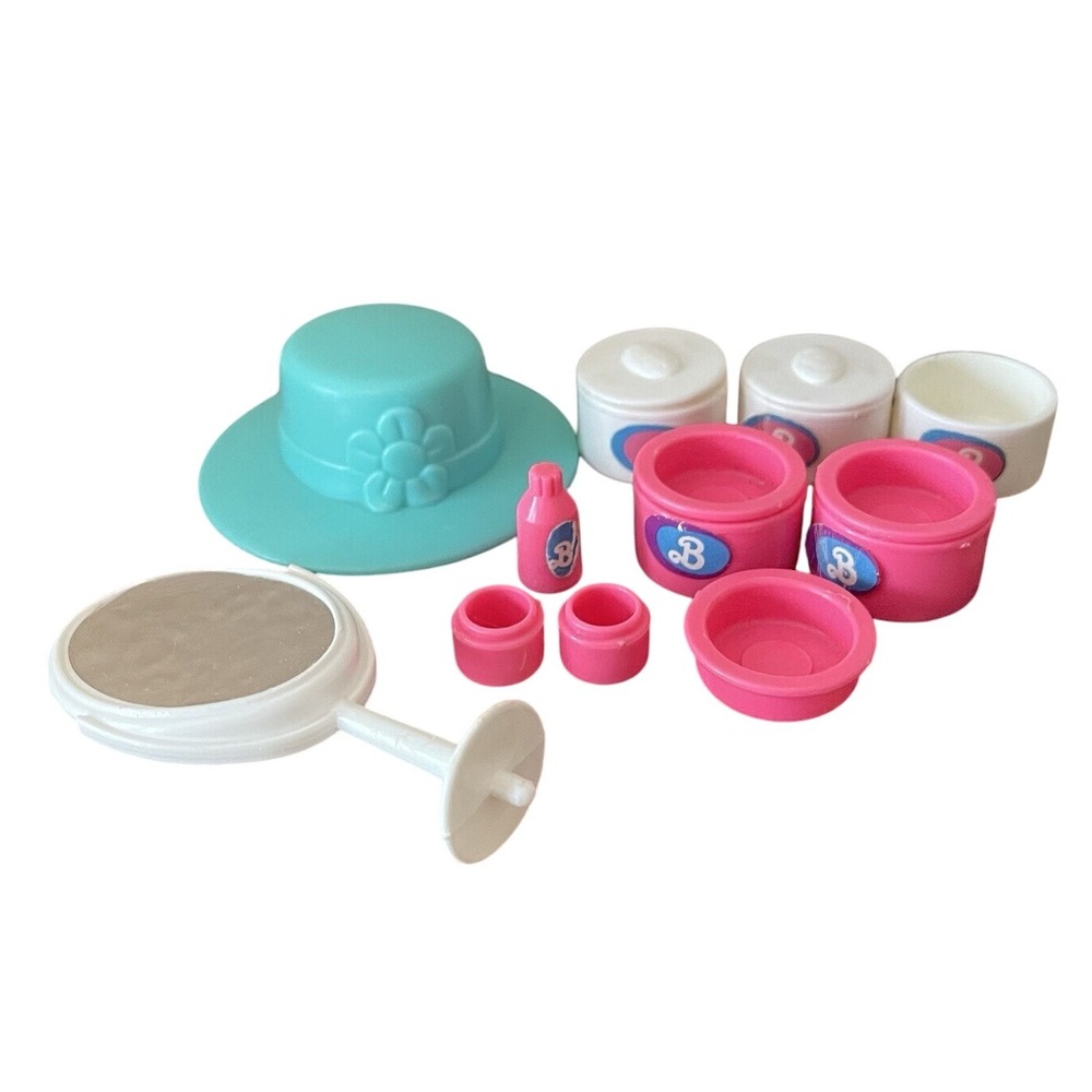 VINTAGE 1982 LOT OF 15 BARBIE DREAM STORE PARTS Hat Beauty‎ Mirror Display